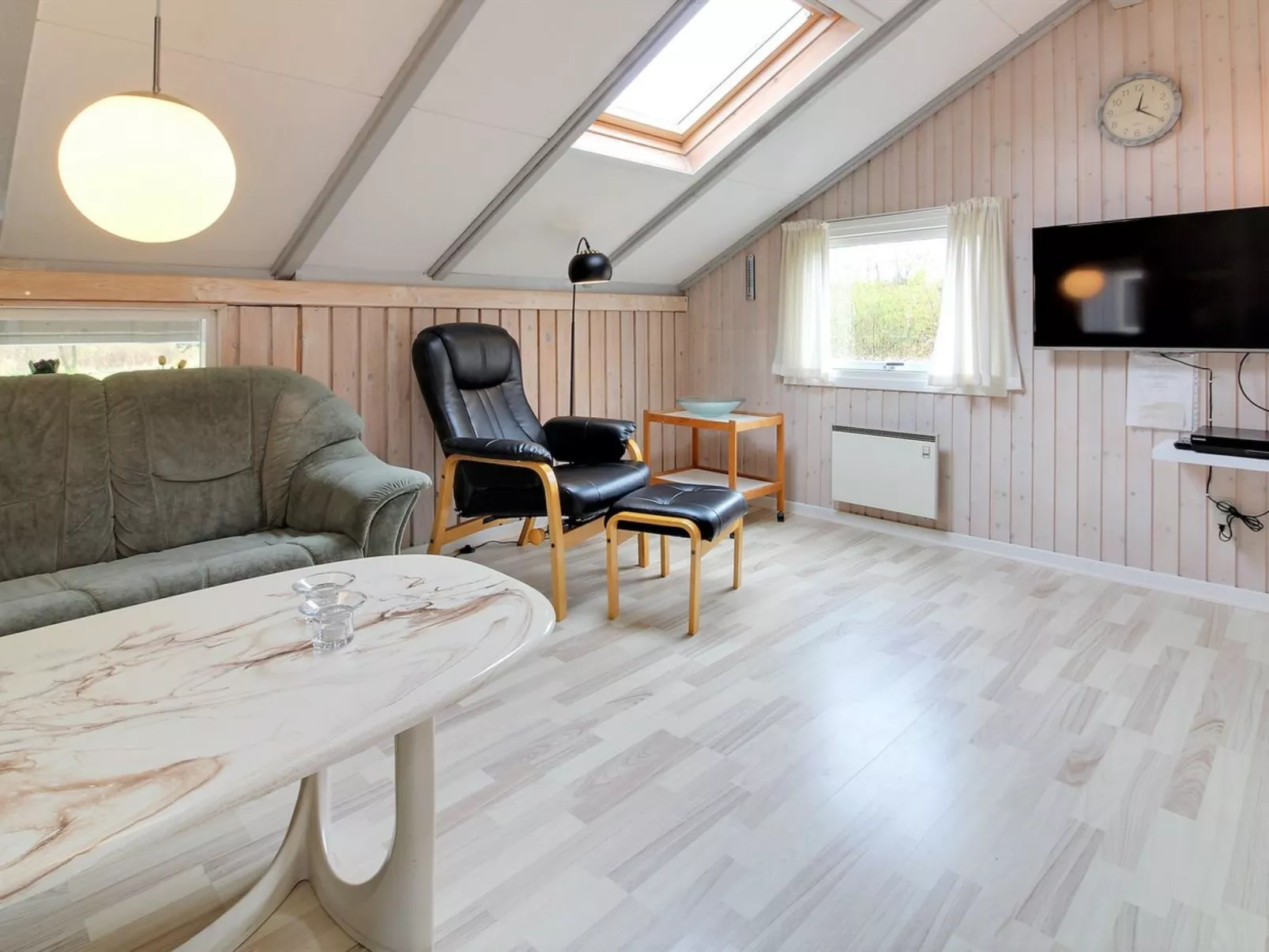 "Thorolf" - 30km from the sea-Binnen