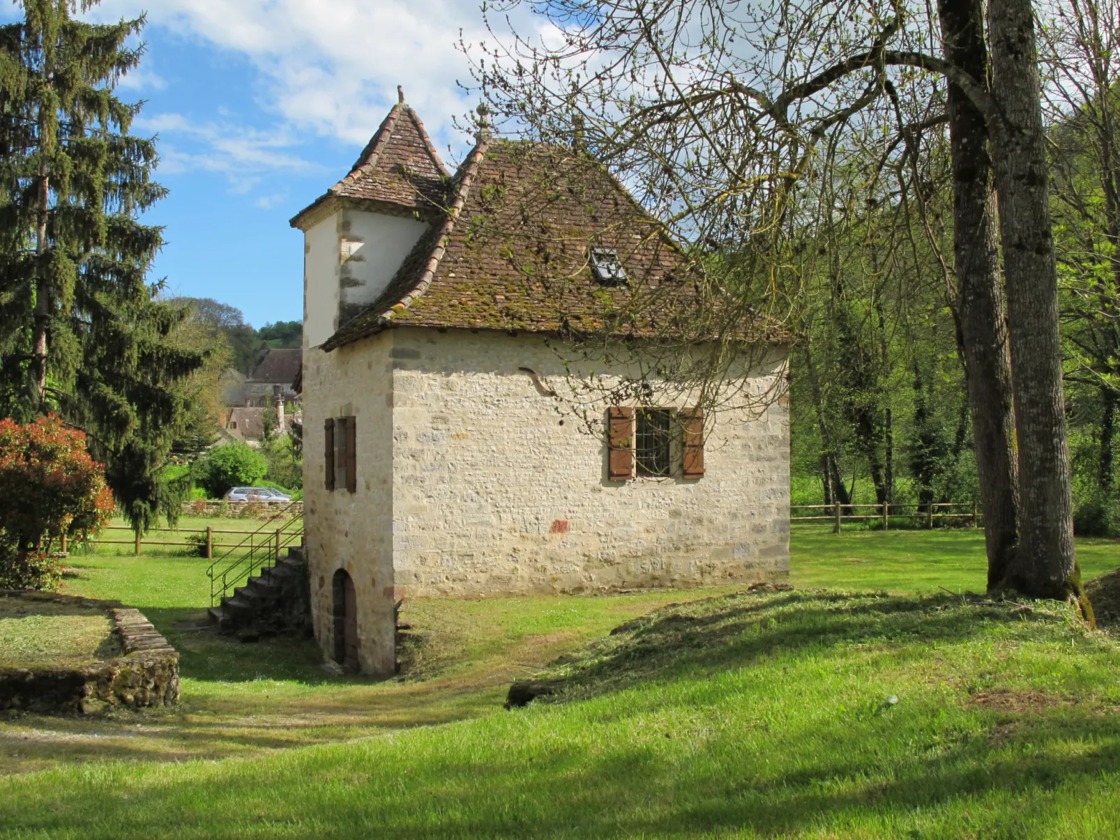 Le Moulin-Buiten