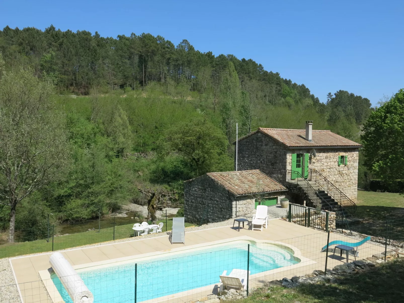 Le Moulin-Buiten