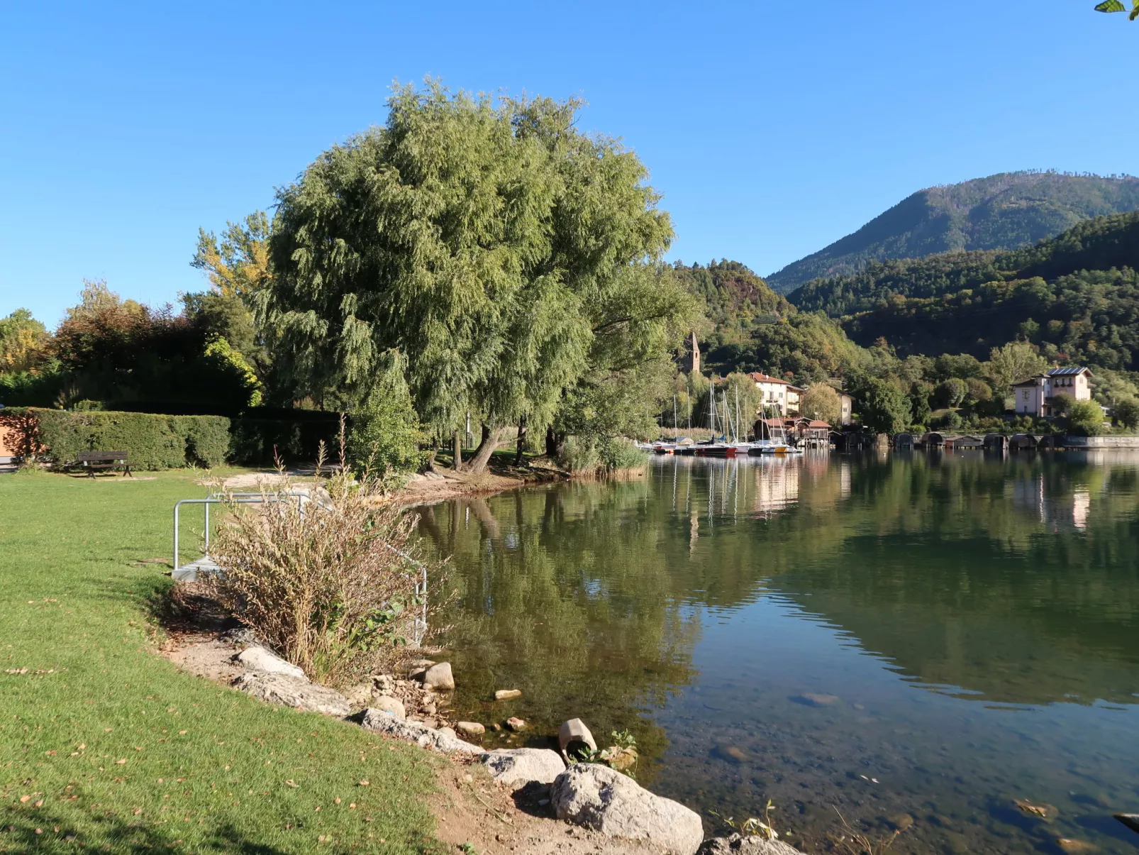 La Perla del Lago-Buiten