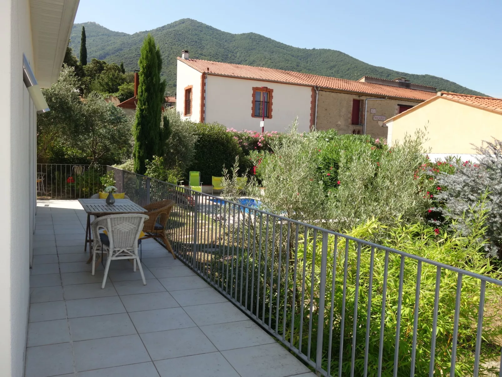 Villa Montes-Buiten