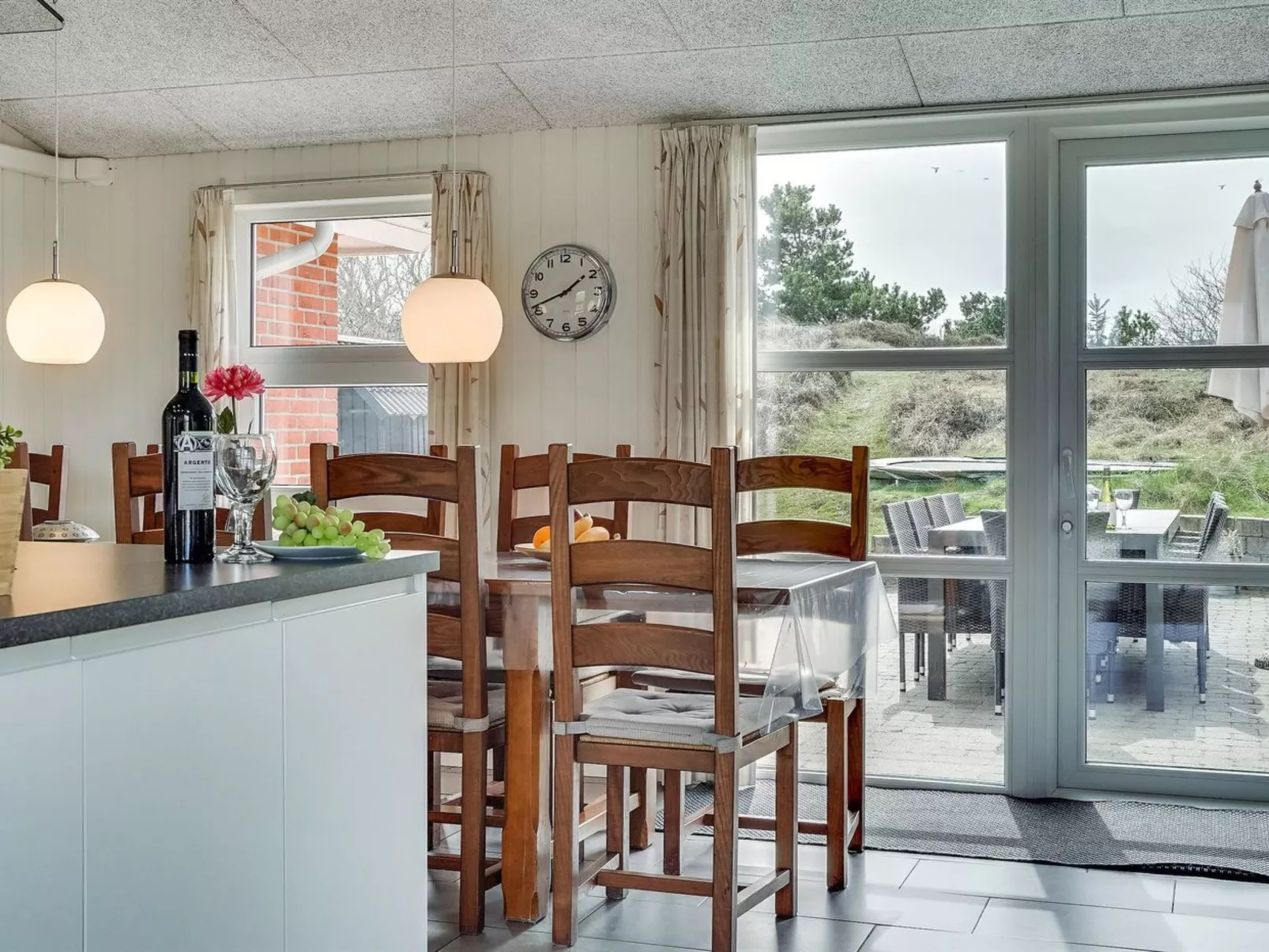 "Jonke" - 800m from the sea-Binnen