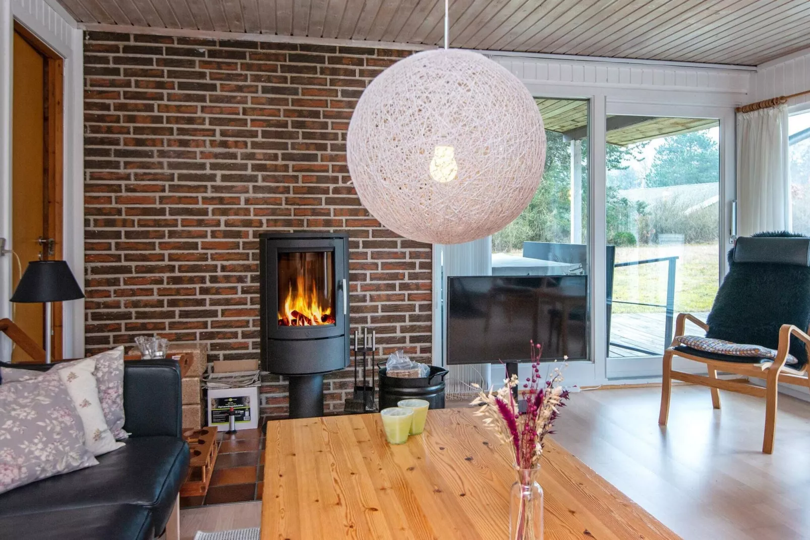 Modern vakantiehuis in Grenaa met overdekt bubbelbad