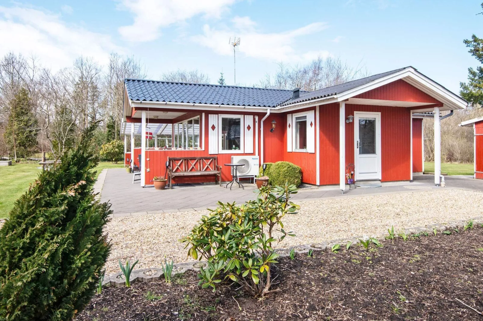 Ruim vakantie huis in Hemmet met een overdekt bubbelbad