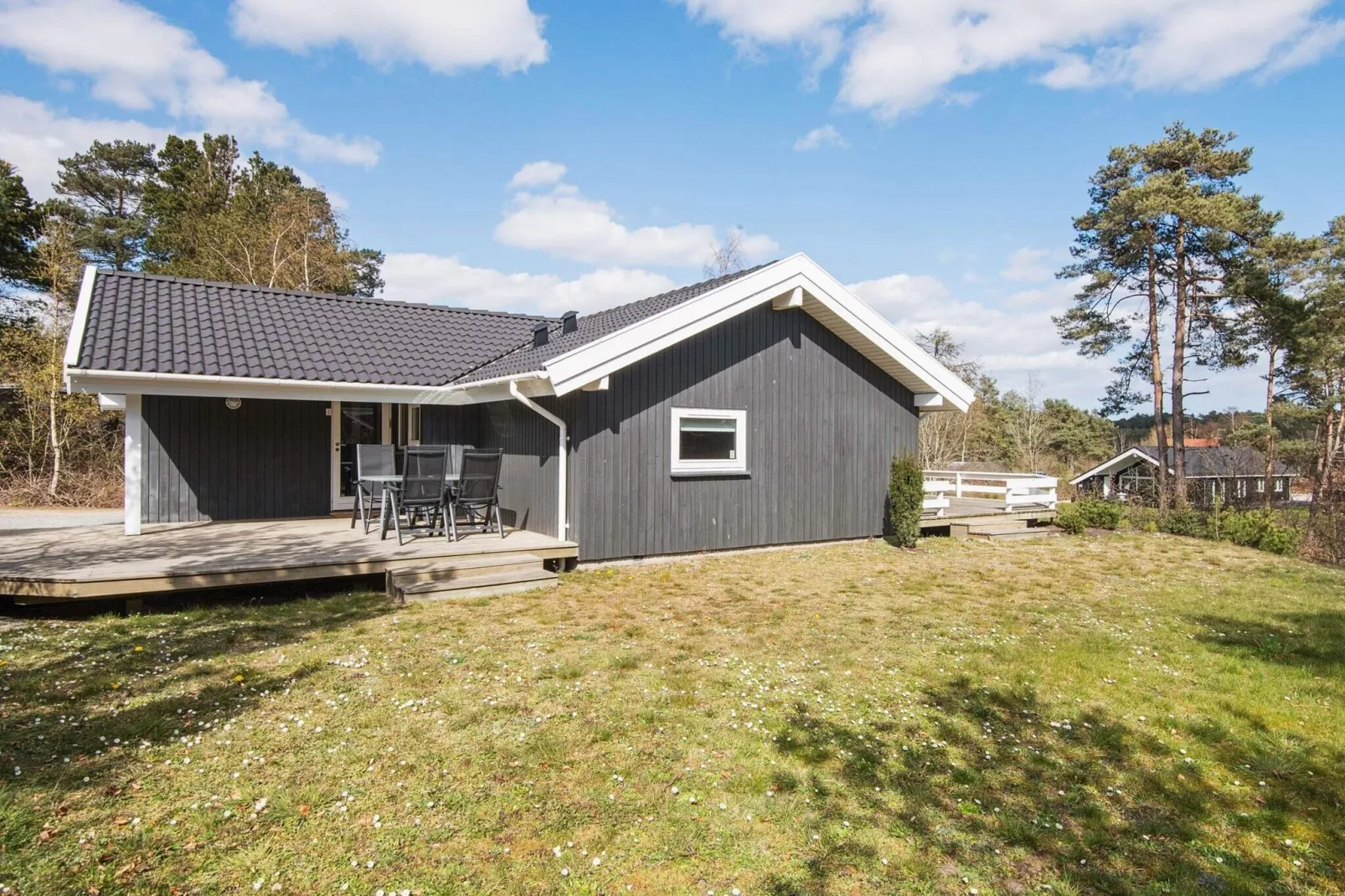 Ruim vakantiehuis in Ebeltoft met terras-Uitzicht