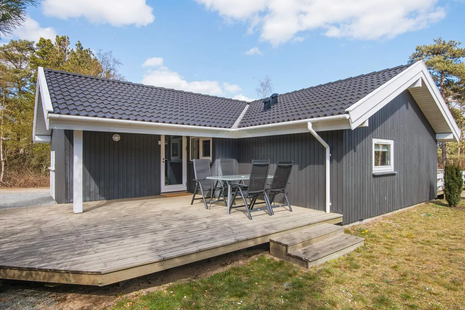 Ruim vakantiehuis in Ebeltoft met terras-Uitzicht