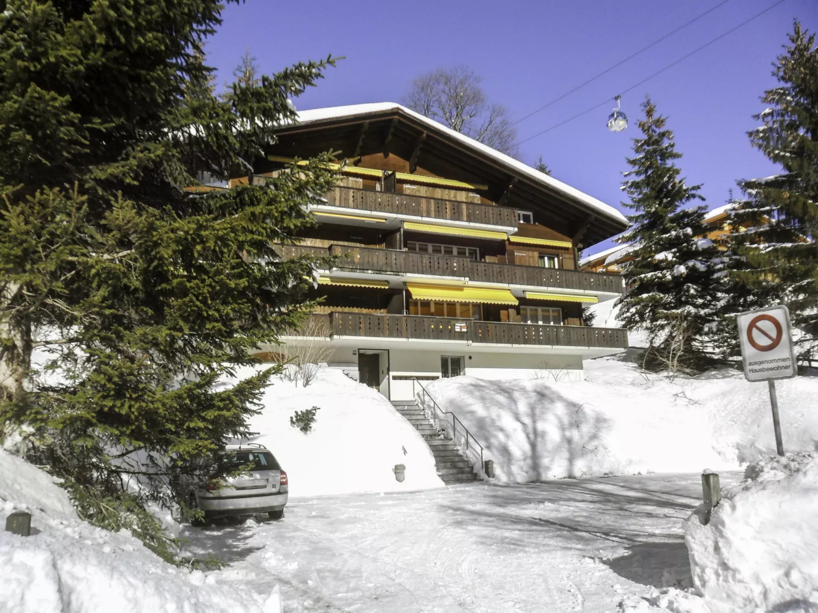 Chalet Bodmisunne-Buiten