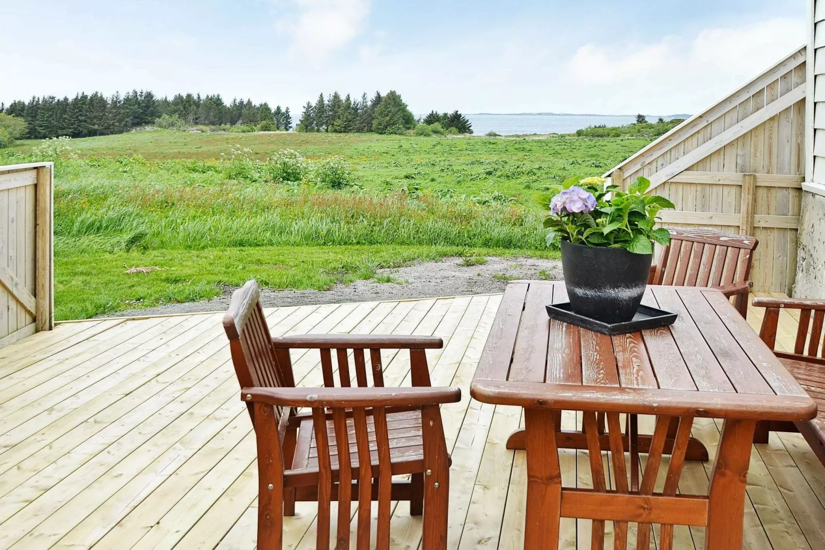 11 persoons vakantie huis in Fjørtoft-By Traum-Waterzicht