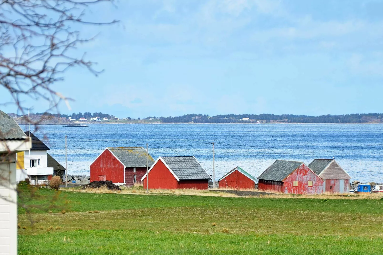 11 persoons vakantie huis in Fjørtoft-By Traum-Waterzicht