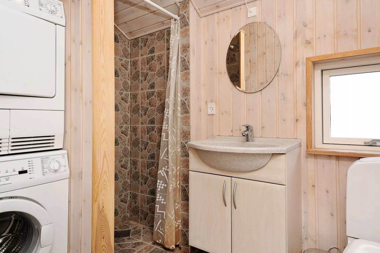 Ruim vakantiehuis in Fårvang met sauna-Binnen