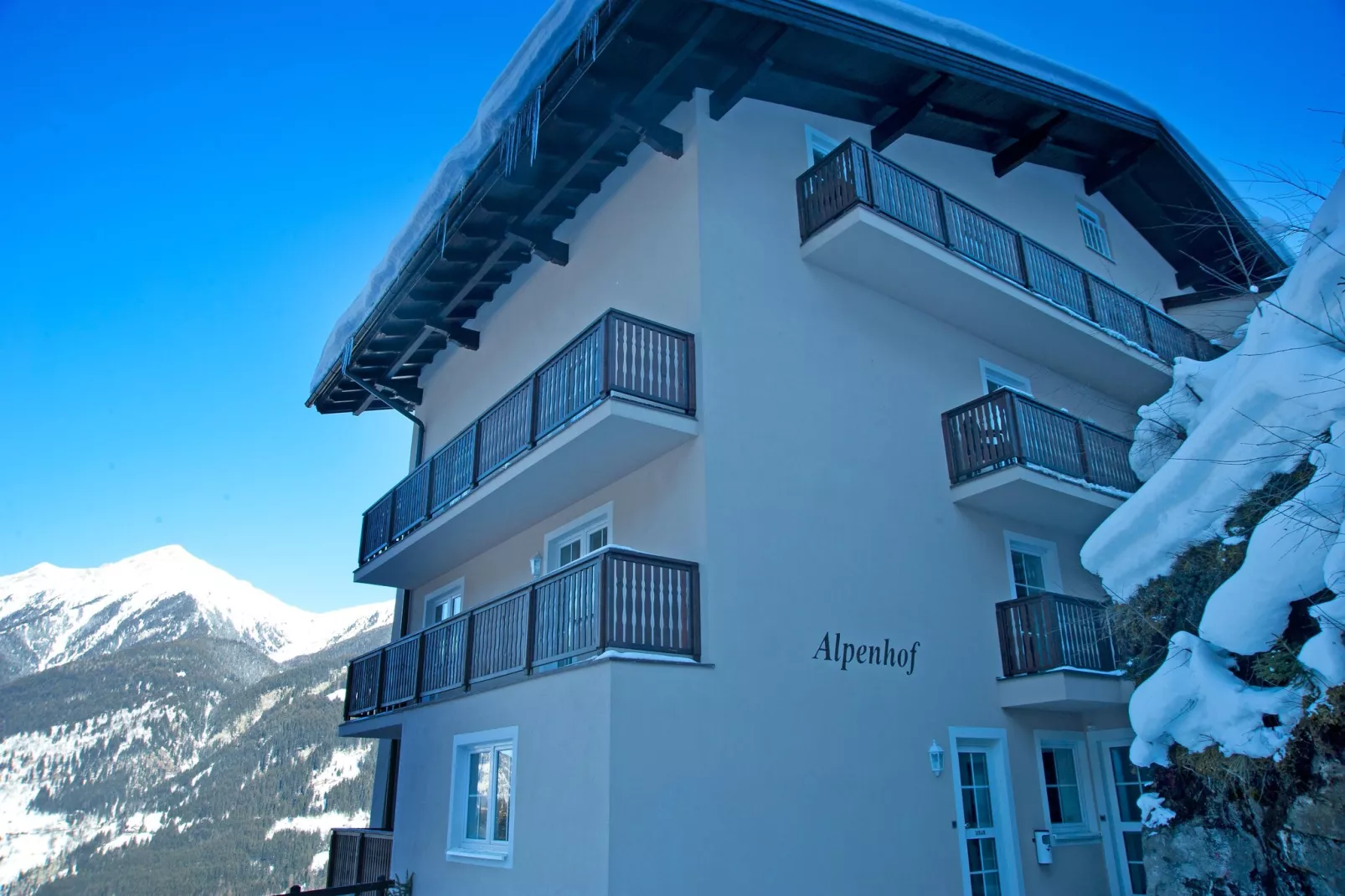 A2 Alpenhof-Exterieur winter