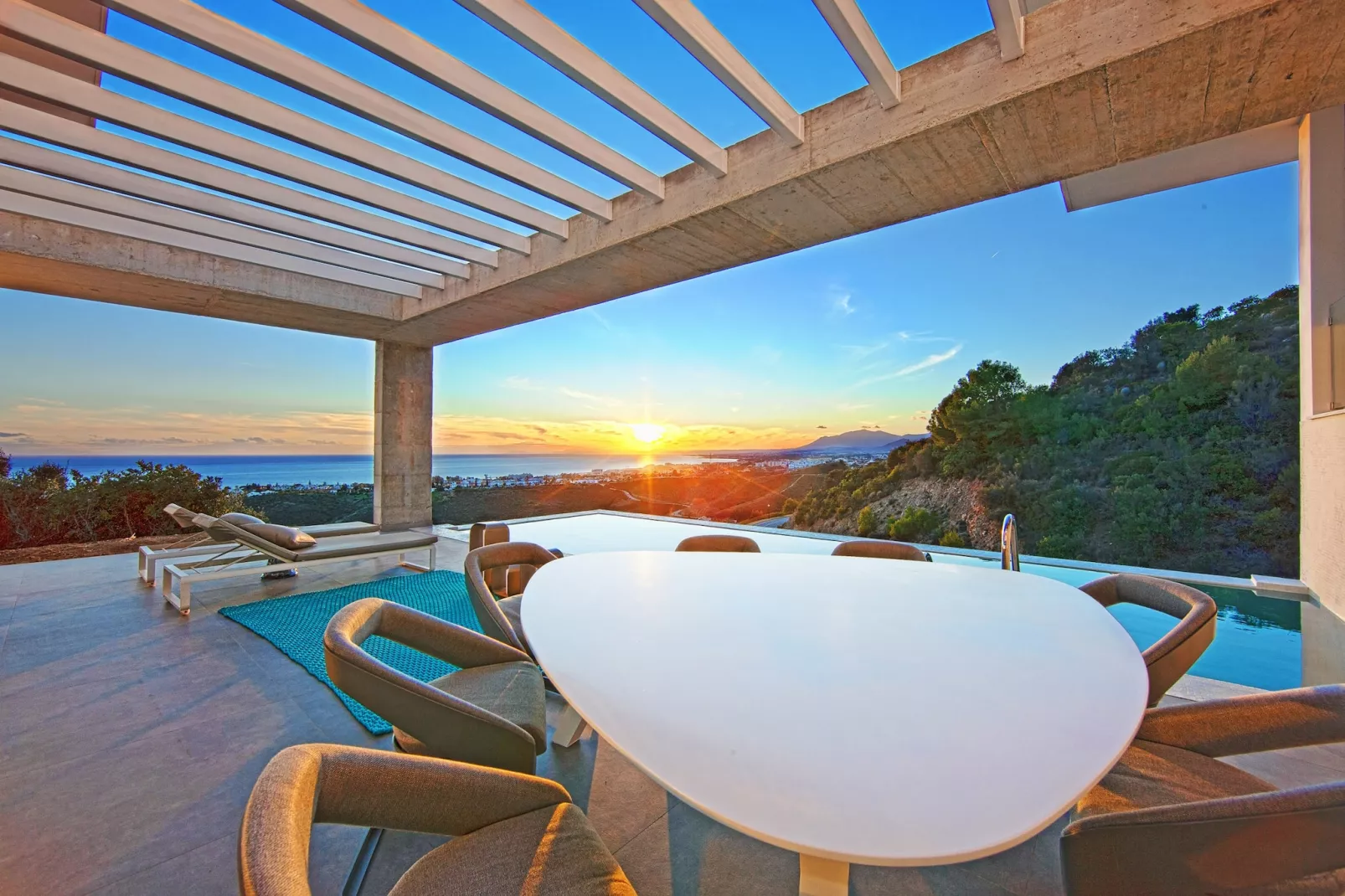 Luxury Villa Tomillo-Niet-getagd