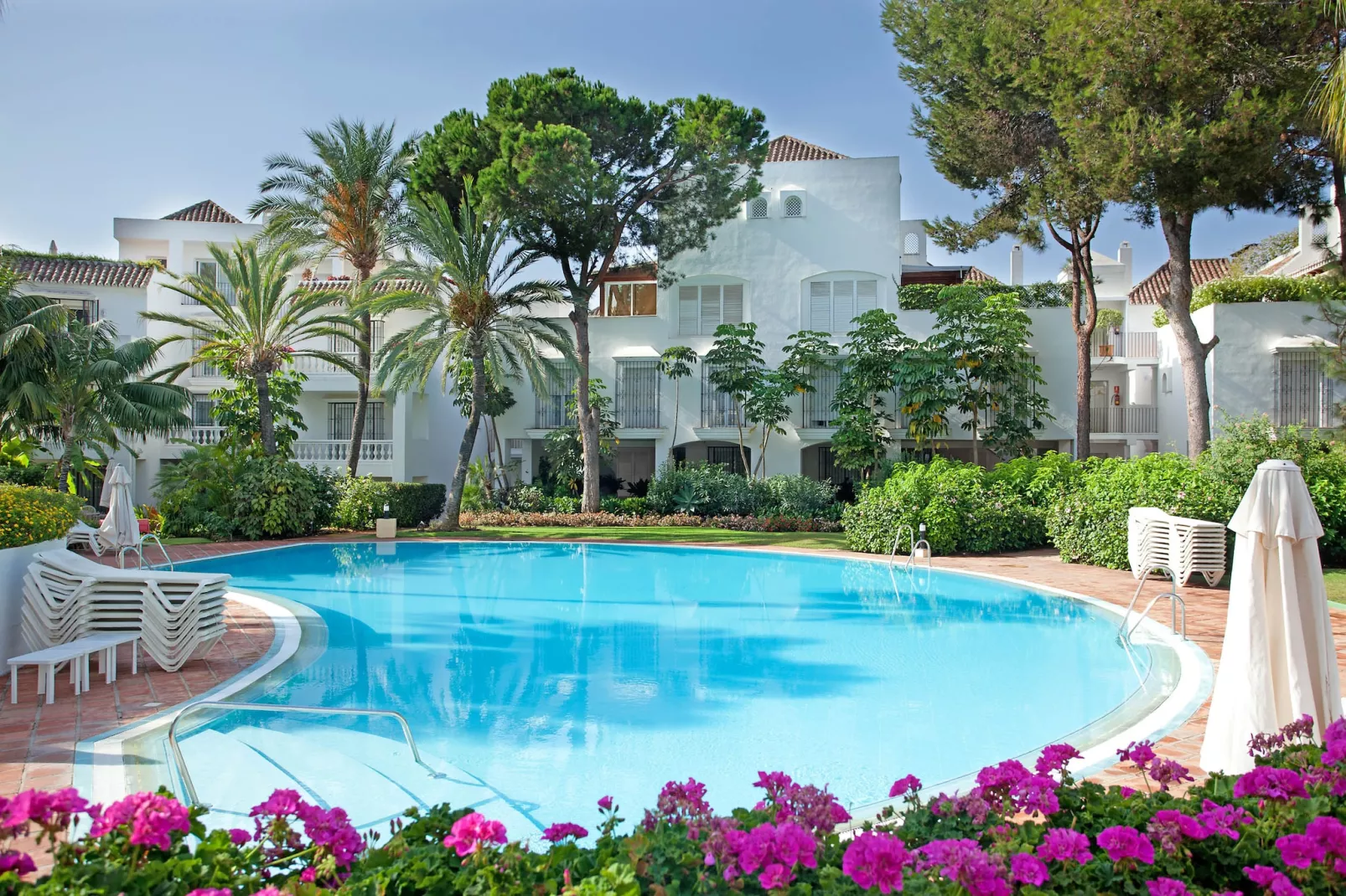 White Pearl beach Elviria H1-Niet-getagd