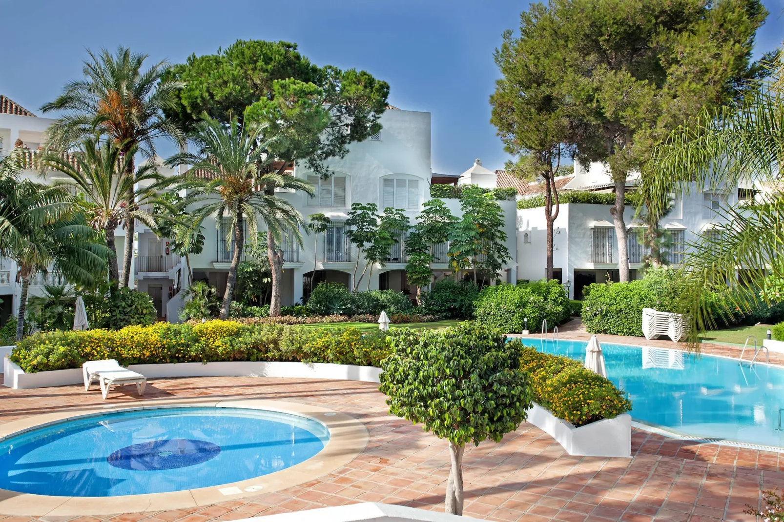 White Pearl beach Elviria H1-Niet-getagd