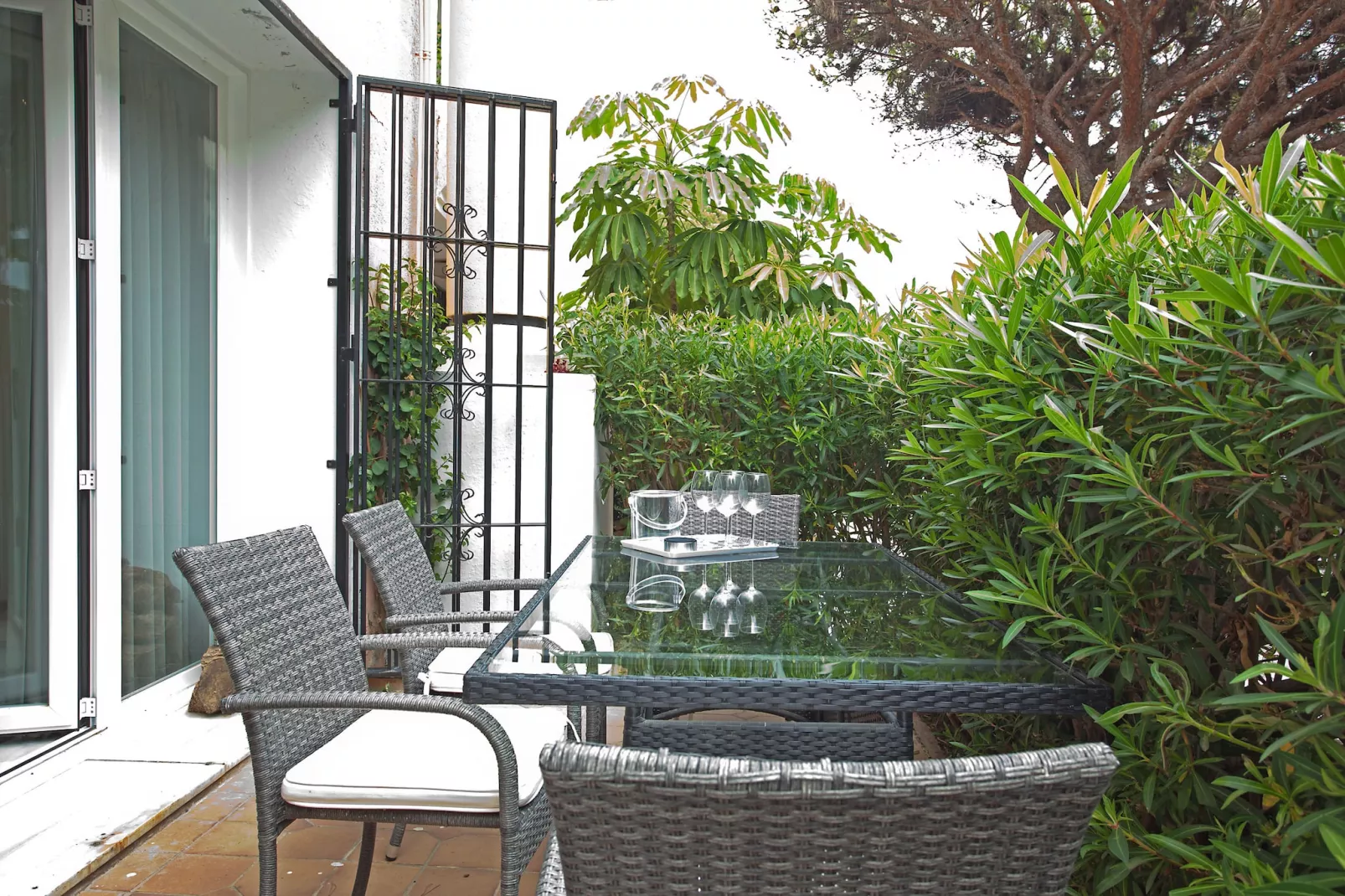 White Pearl beach Elviria H1-Niet-getagd