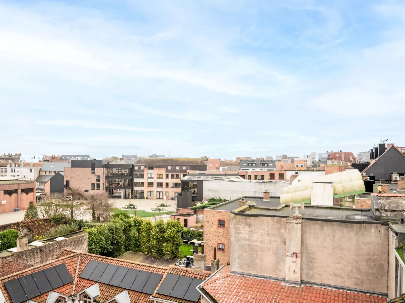 Gelsea with parking and terrace-Buiten