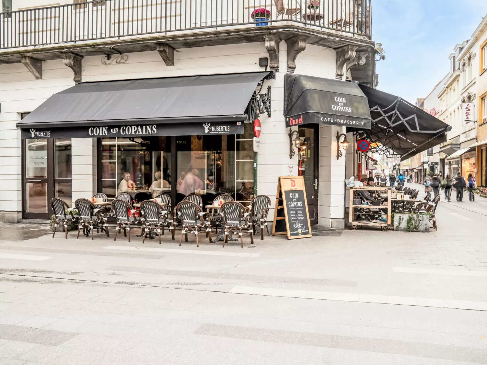 Gelsea with parking and terrace-Buiten