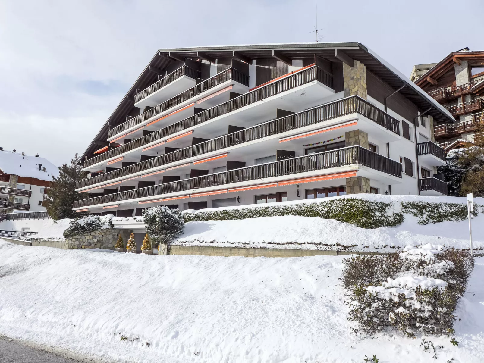 Marigny Dent-Blanche 9-8-Buiten