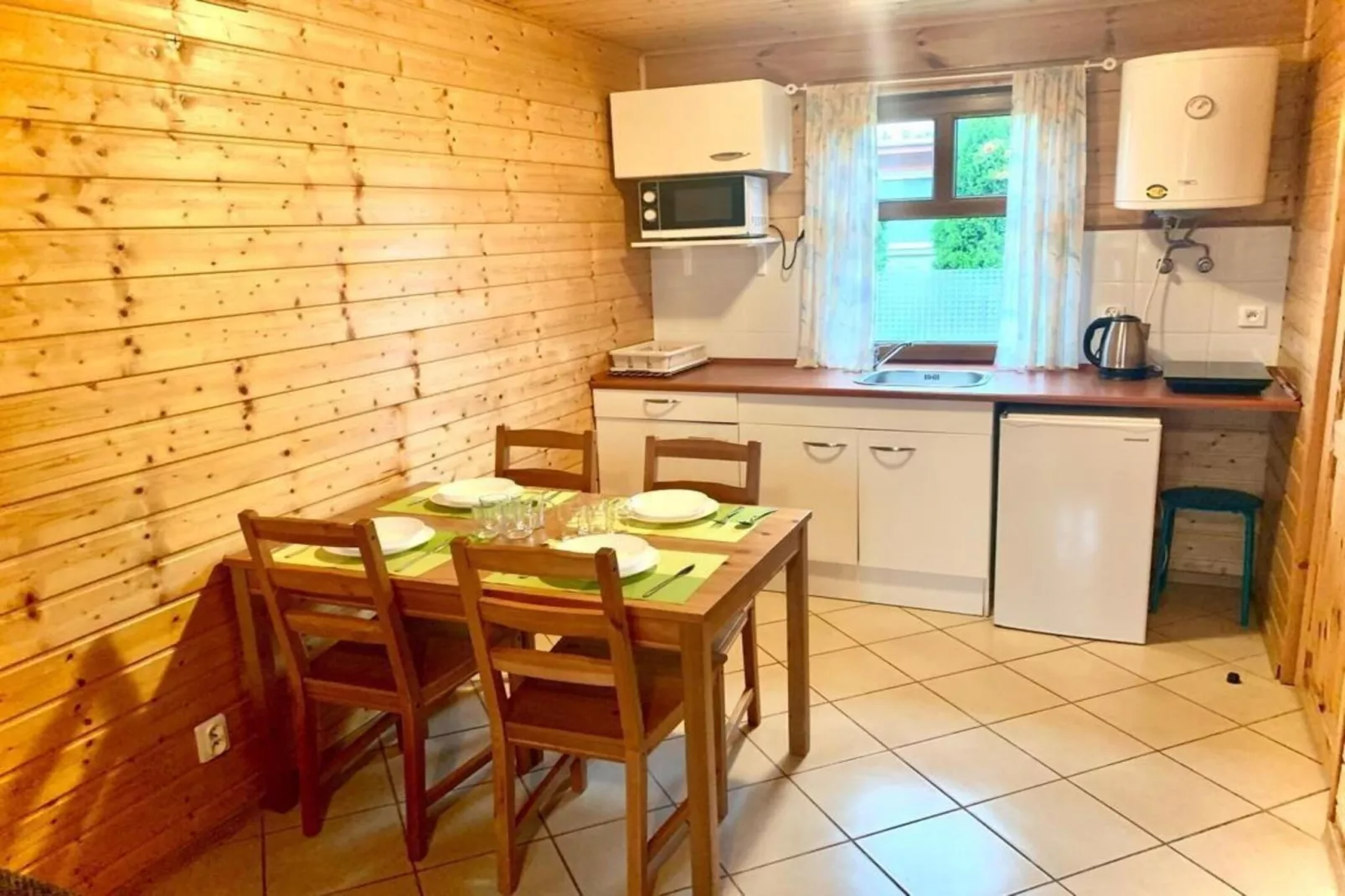 Domek STANDARD dla 4 osób Sarbinowo-Keuken
