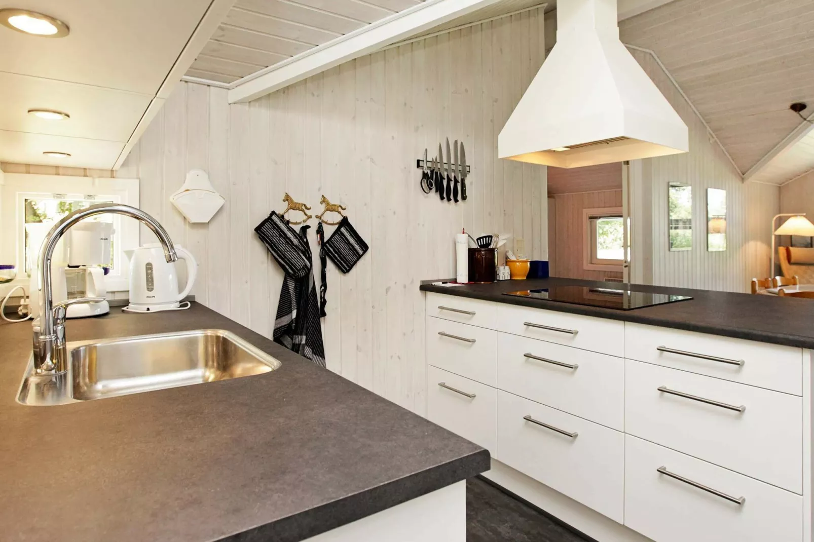 Modern chalet in Humble met een sauna-Binnen