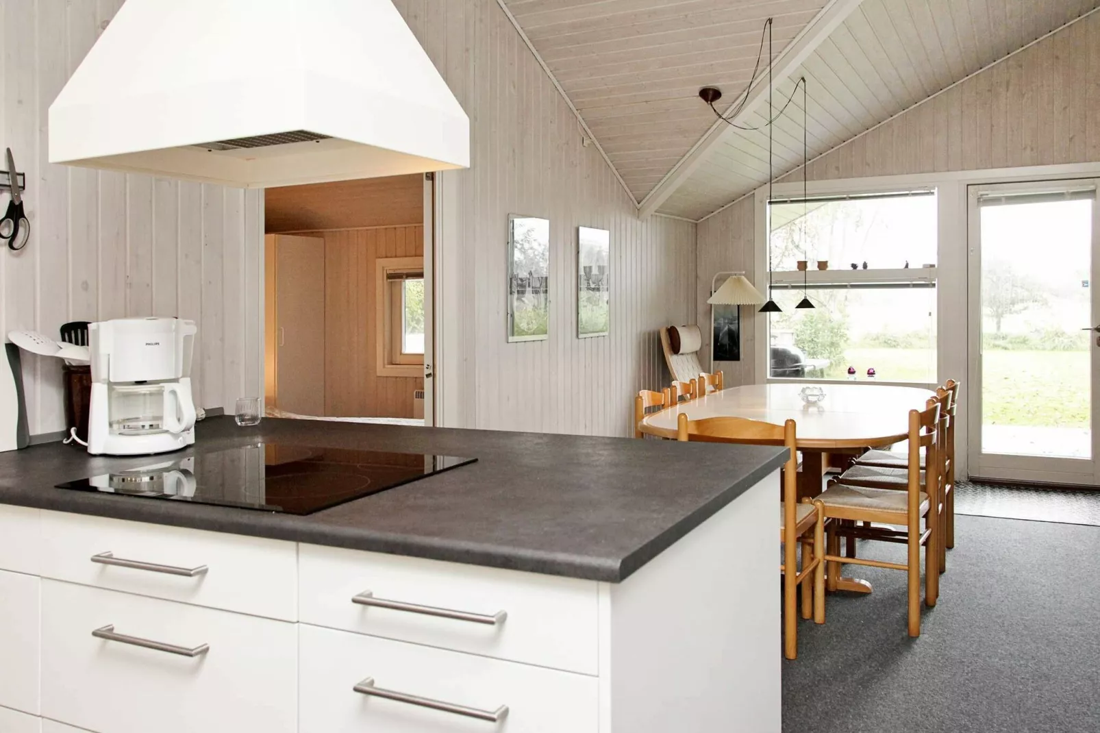 Modern chalet in Humble met een sauna-Binnen