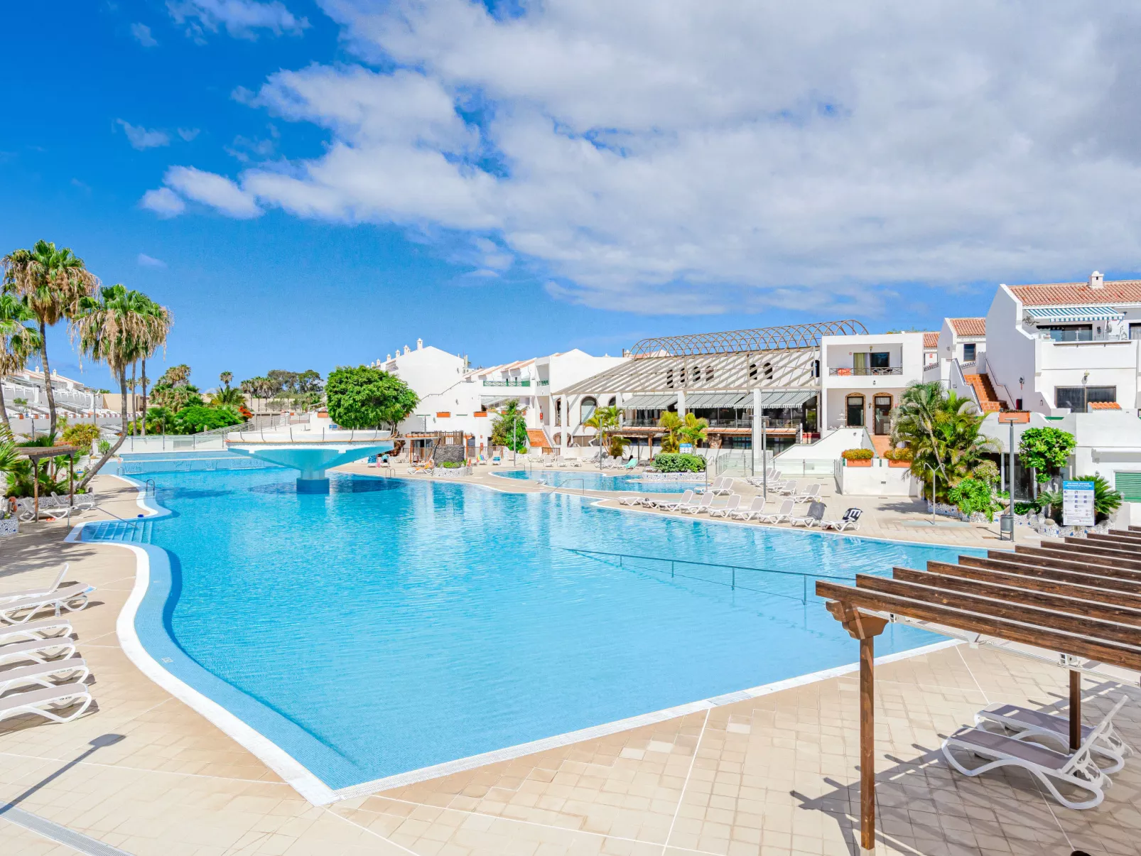 Parque Don Jose Poolside Retreat-Buiten