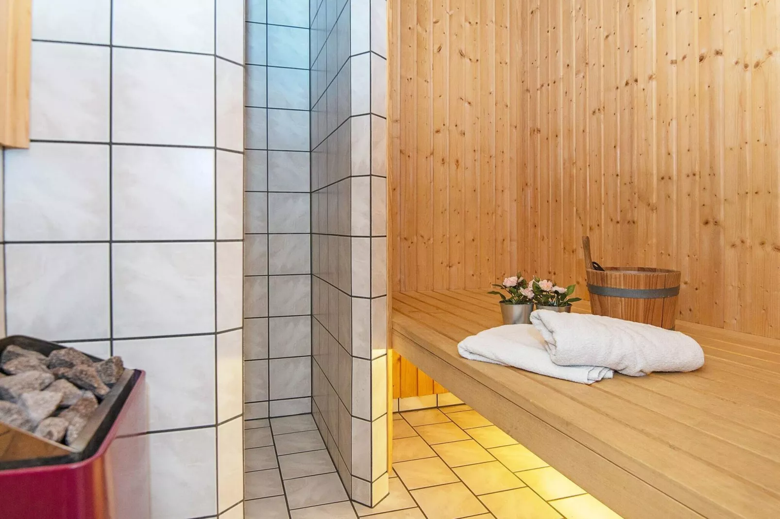 18 persoons vakantie huis in Fårvang-Sauna
