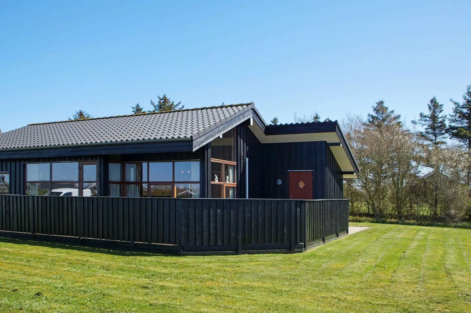 Ruim vakantiehuis Tarm met eigen gazon