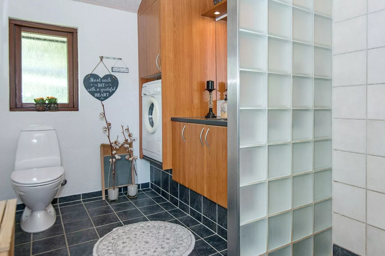 Ruim vakantiehuis Tarm met eigen gazon