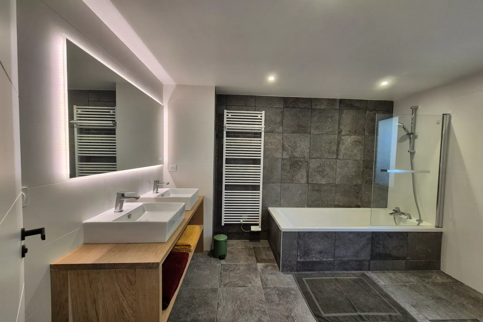 Appartement 1er et 2eme étage Erquy-Badkamer