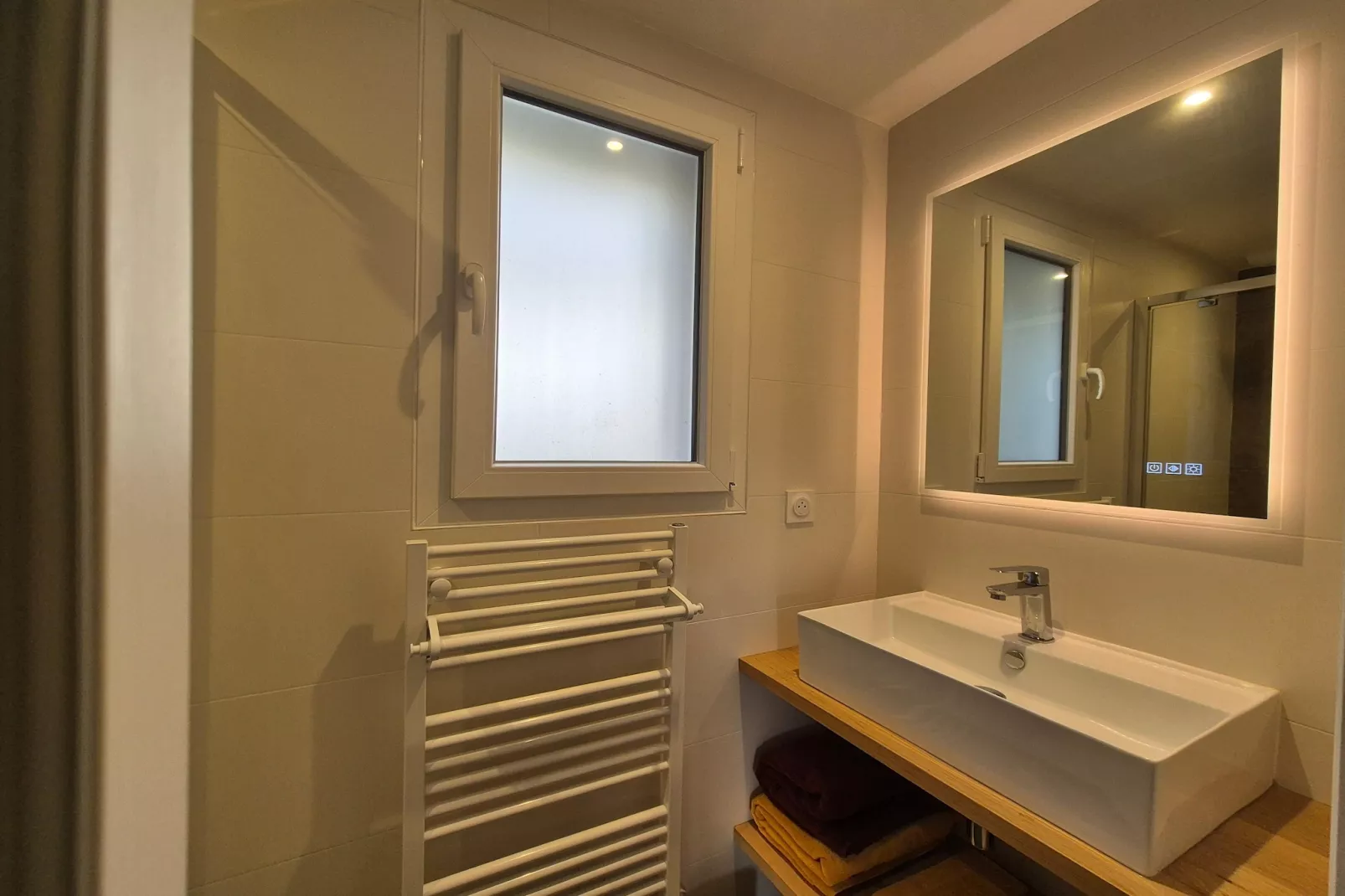Appartement 1er et 2eme étage Erquy-Badkamer