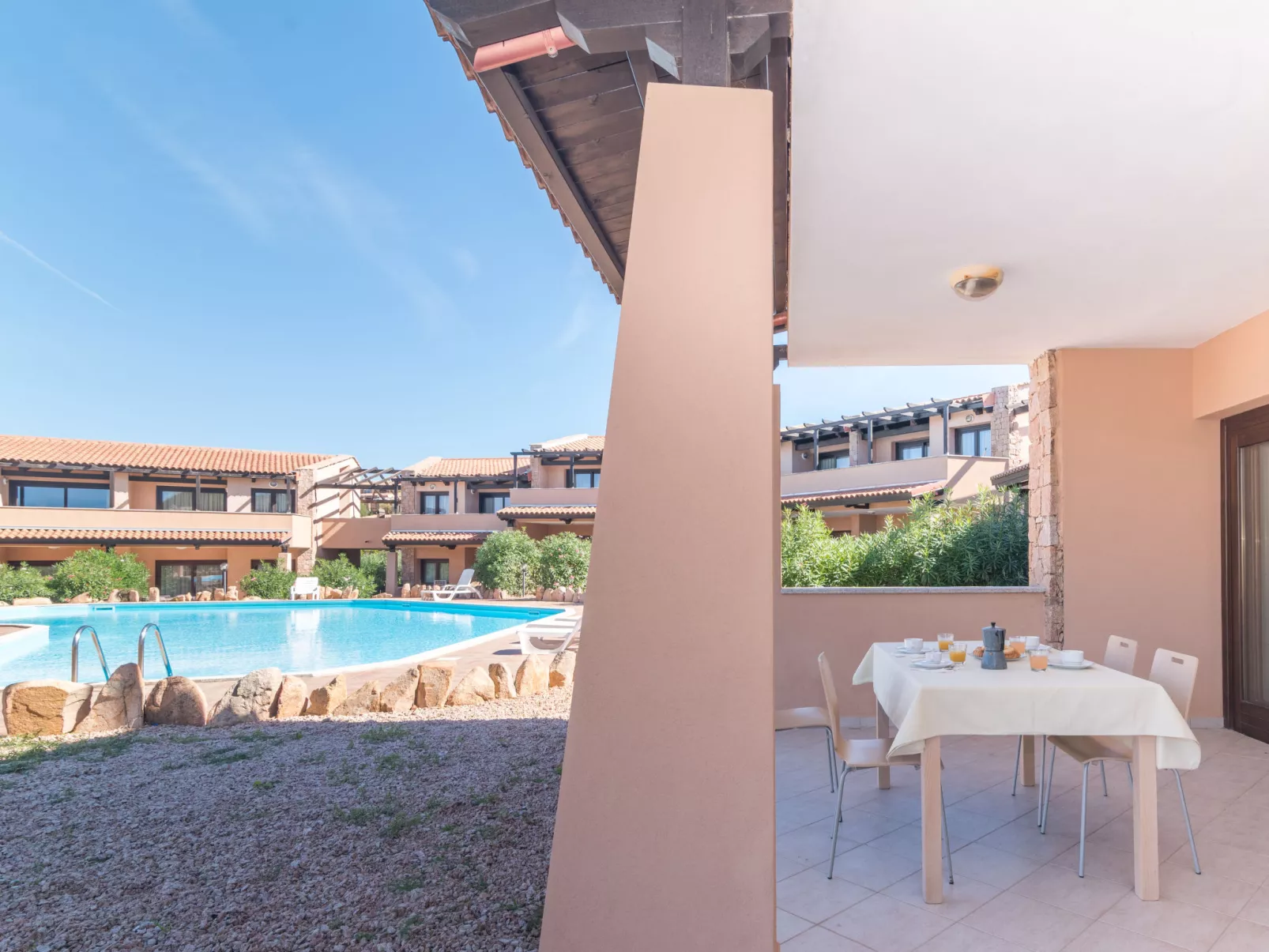 Gravina resort-Buiten