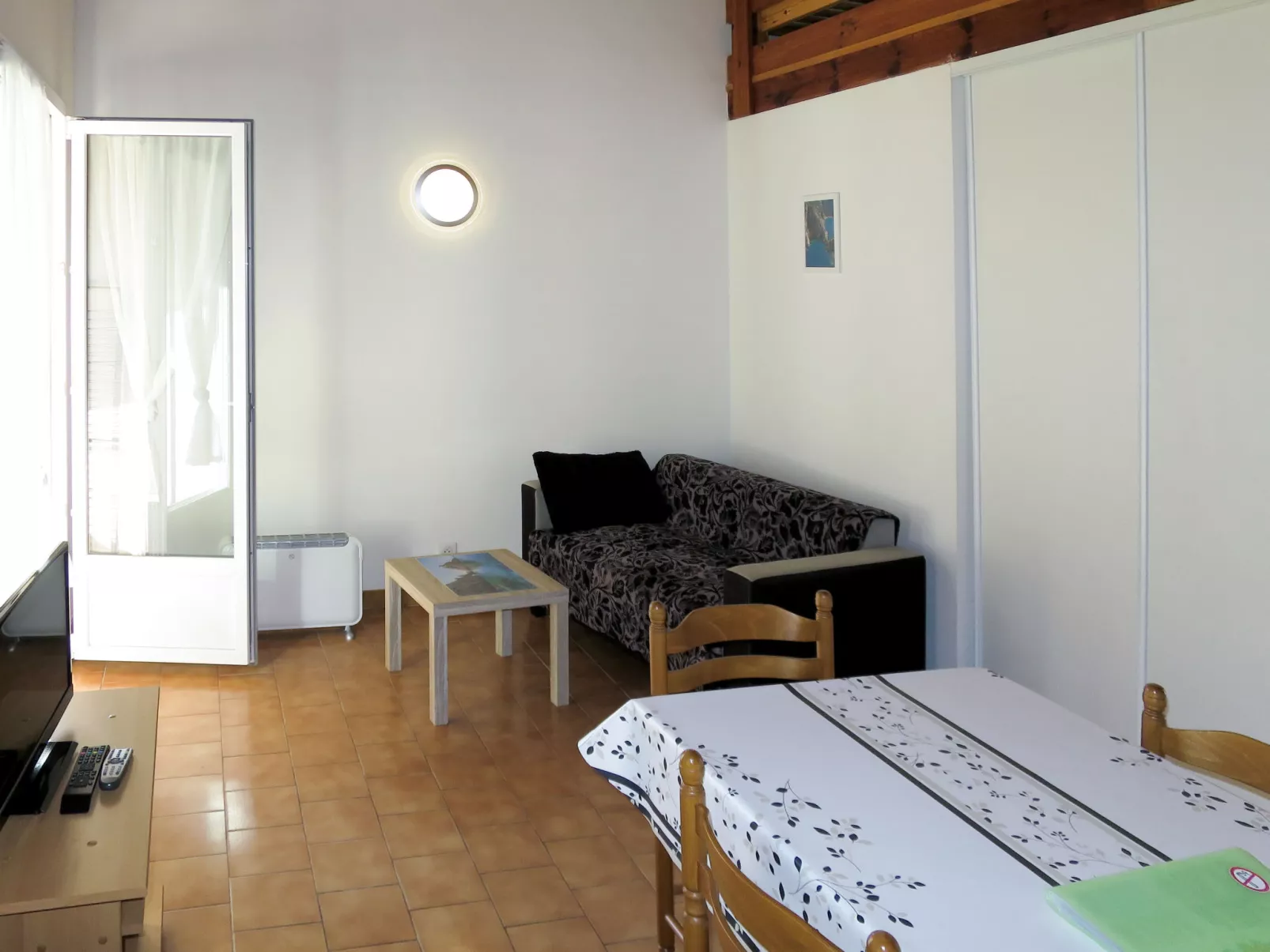 La Pinède, bungalow 4 pers.-Binnen