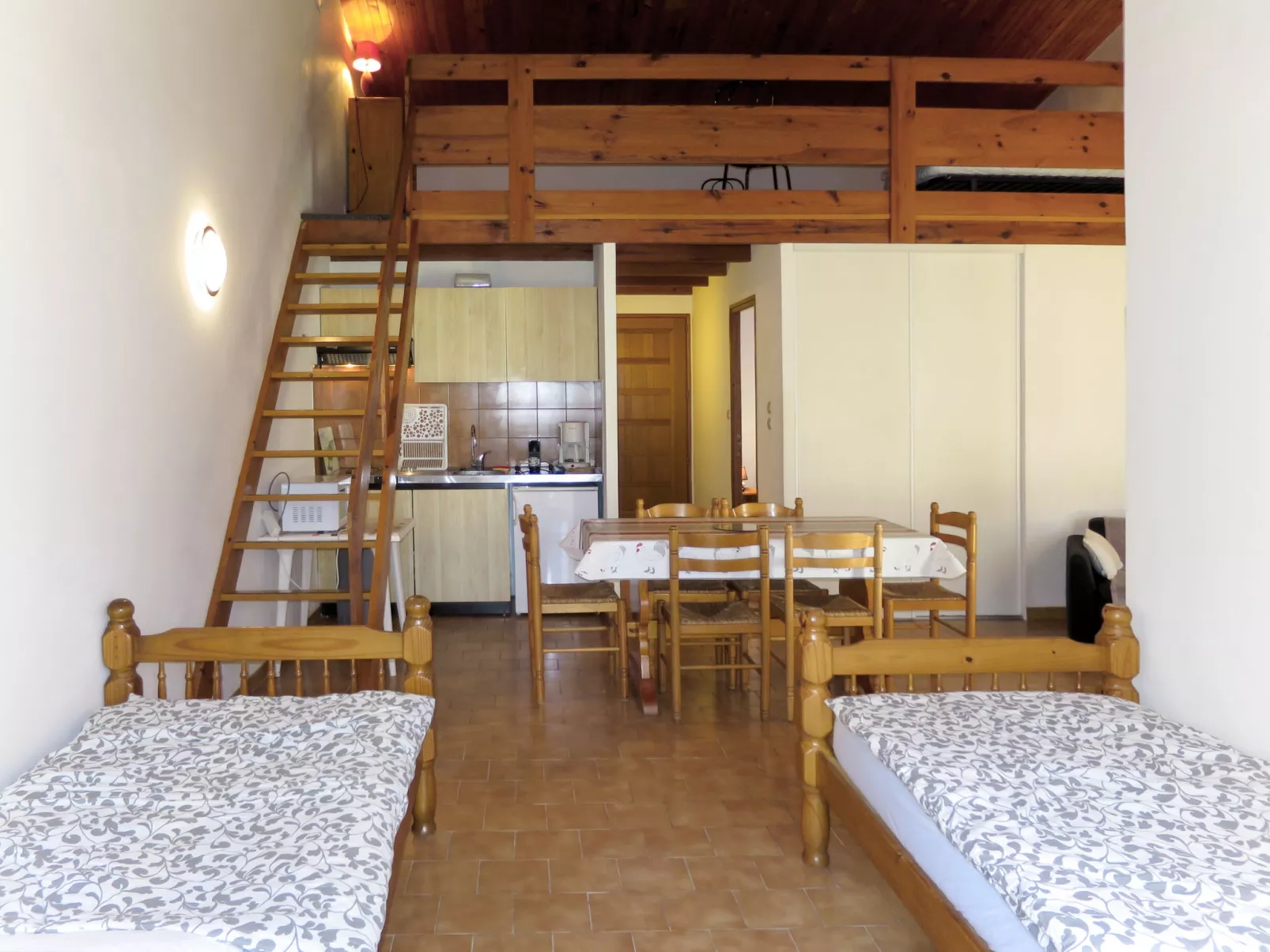 La Pinède, bungalow 6 pers.-Binnen
