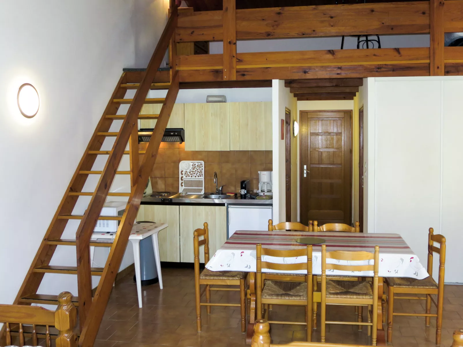 La Pinède, bungalow 6 pers.-Binnen
