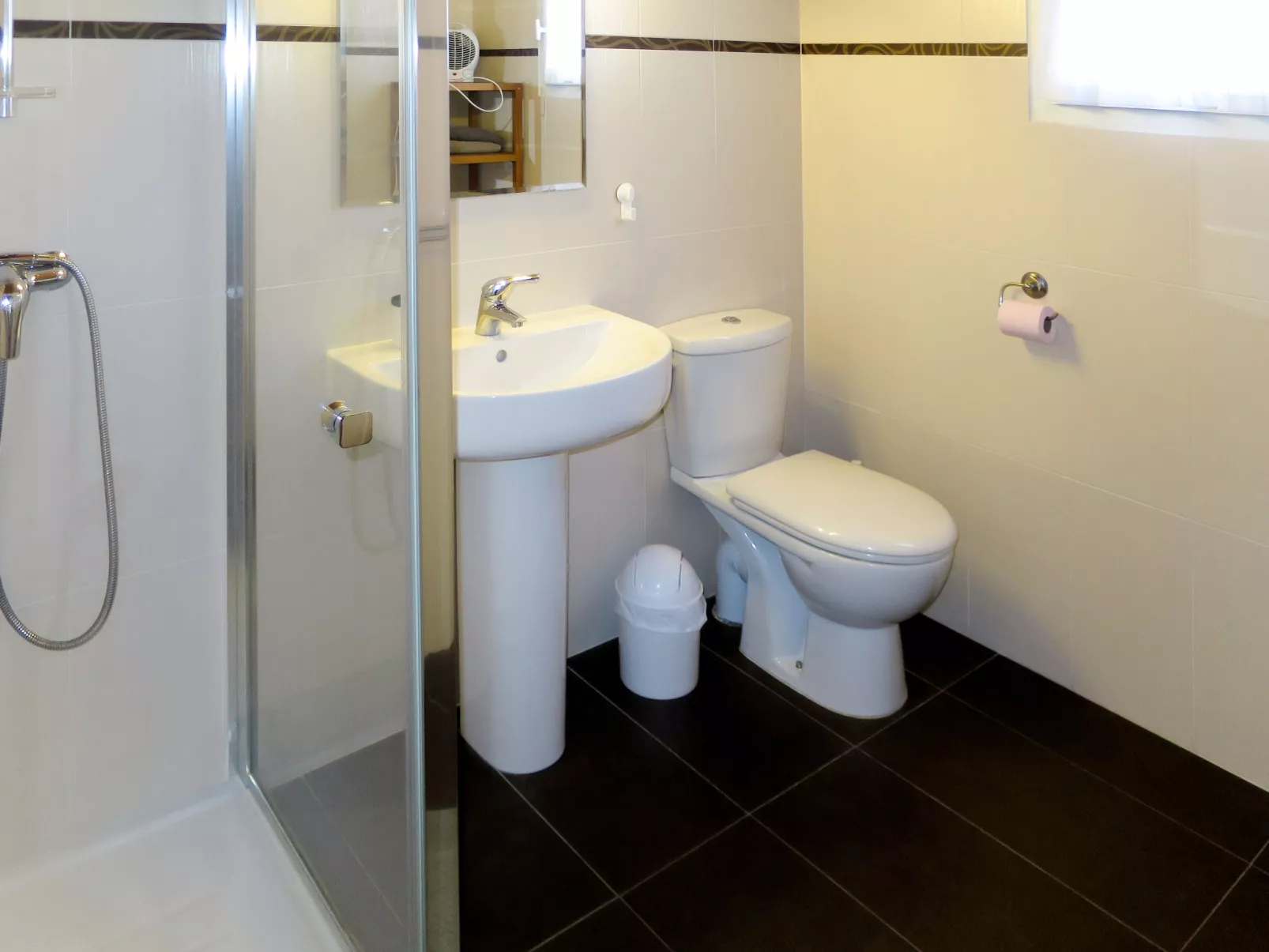 La Pinède, bungalow 6 pers.-Binnen