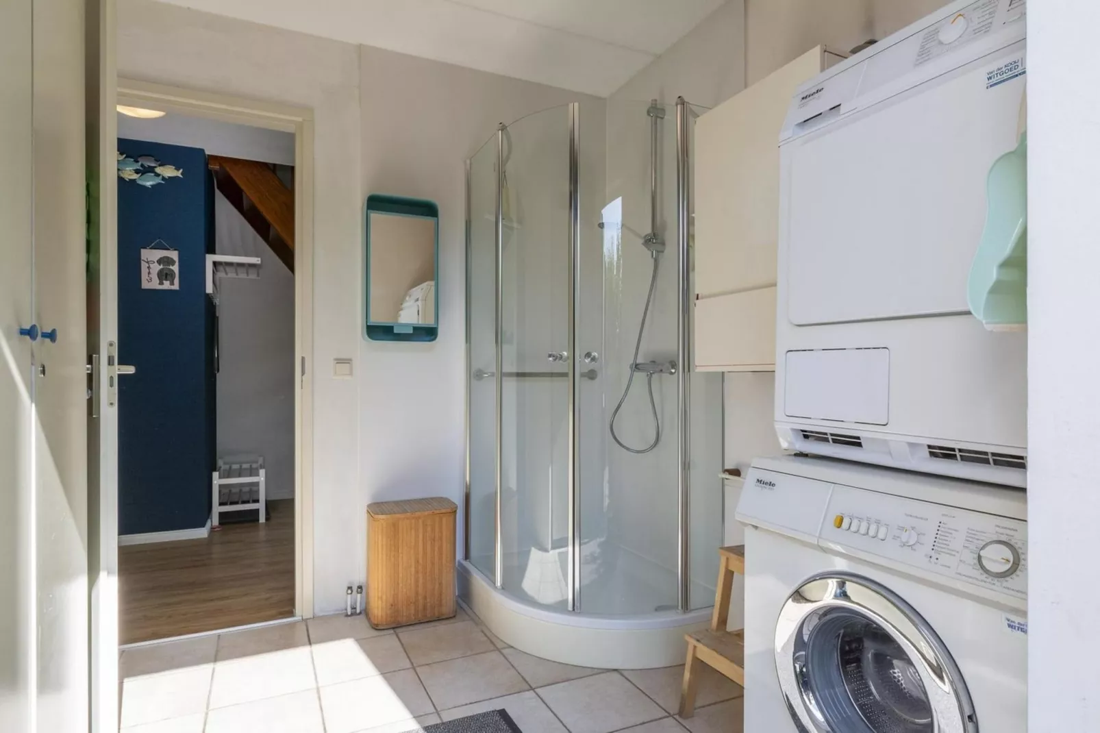 Duynopgangh 47-Badkamer