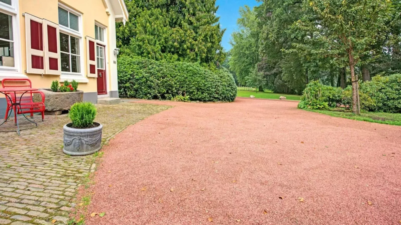 Wellnesshuisje Kalheupink-Buitenkant zomer