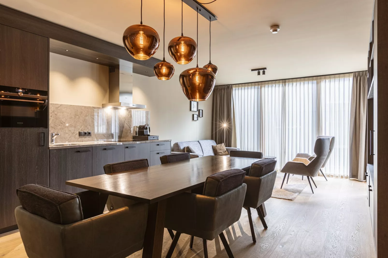 Montafon Suites Schruns 01-Eetkamer