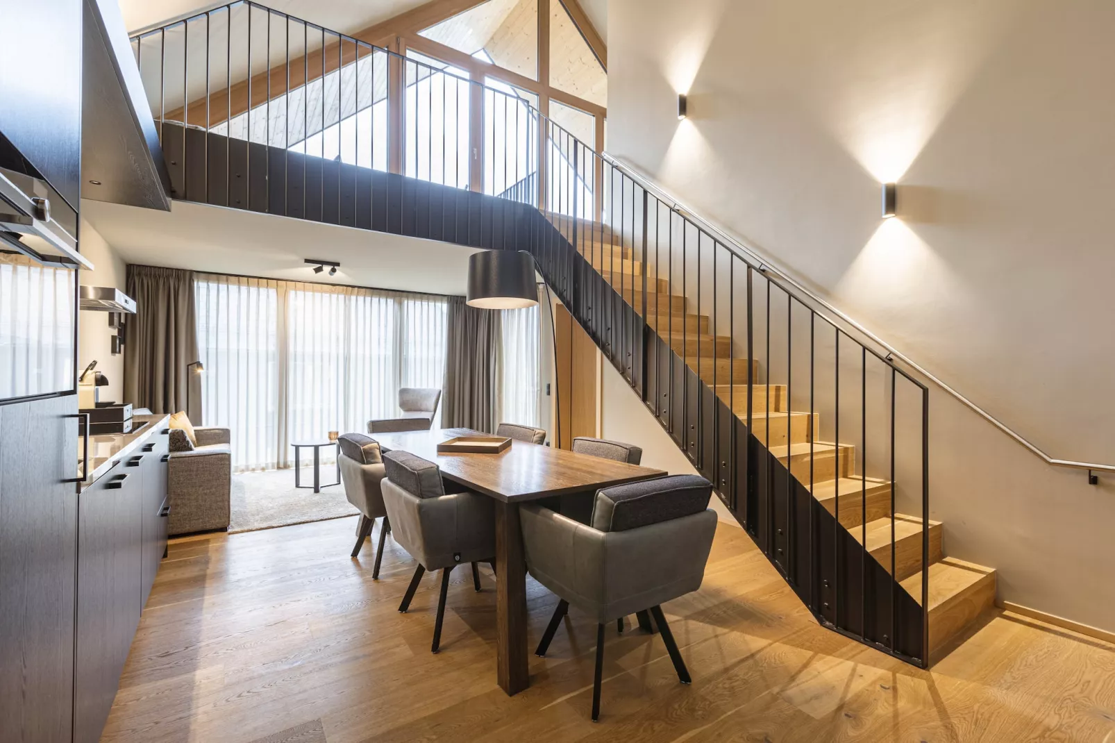 Montafon Suites Schruns 04-Eetkamer