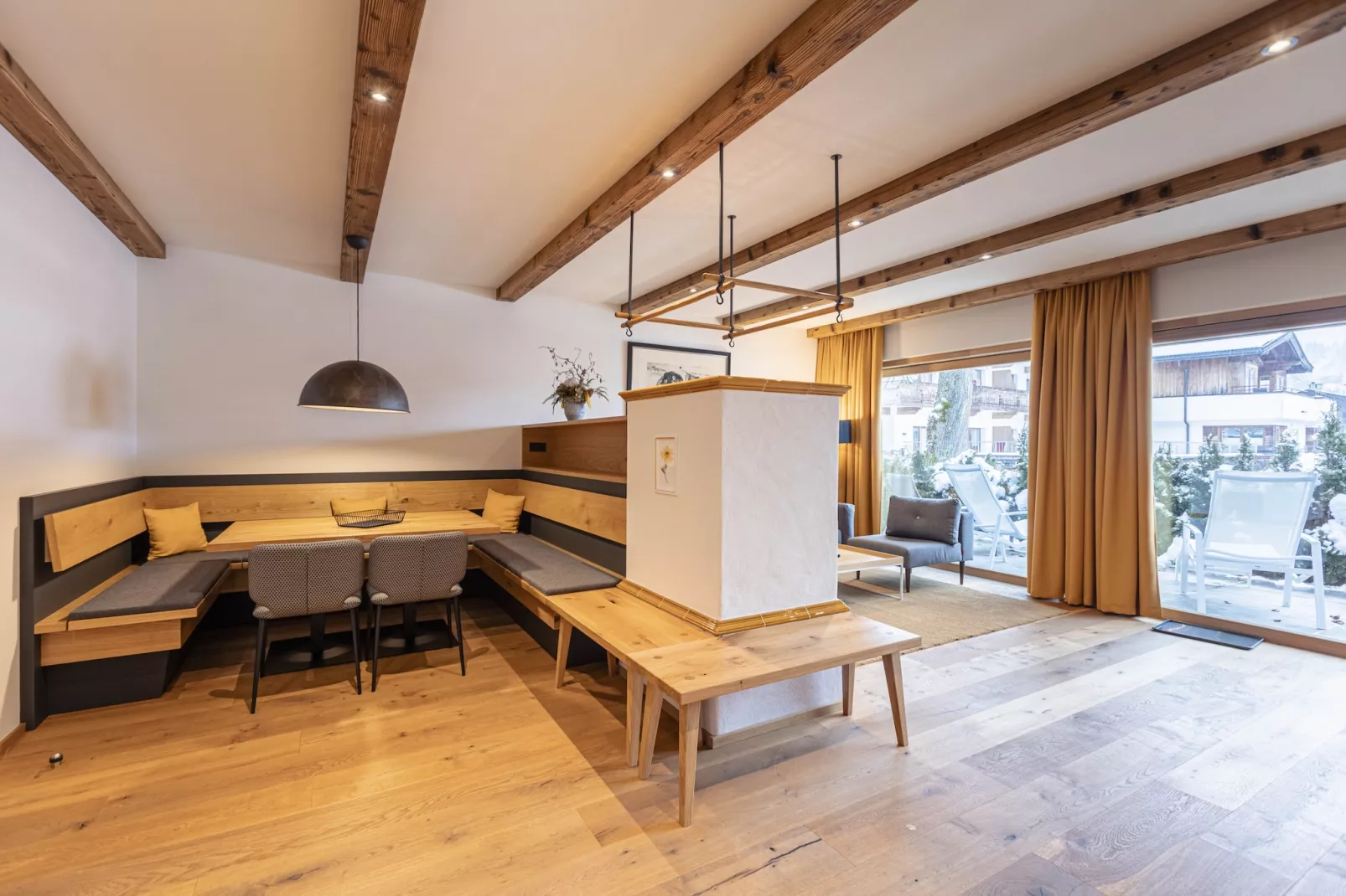 Dorfresort Kitzbühel 11-Eetkamer