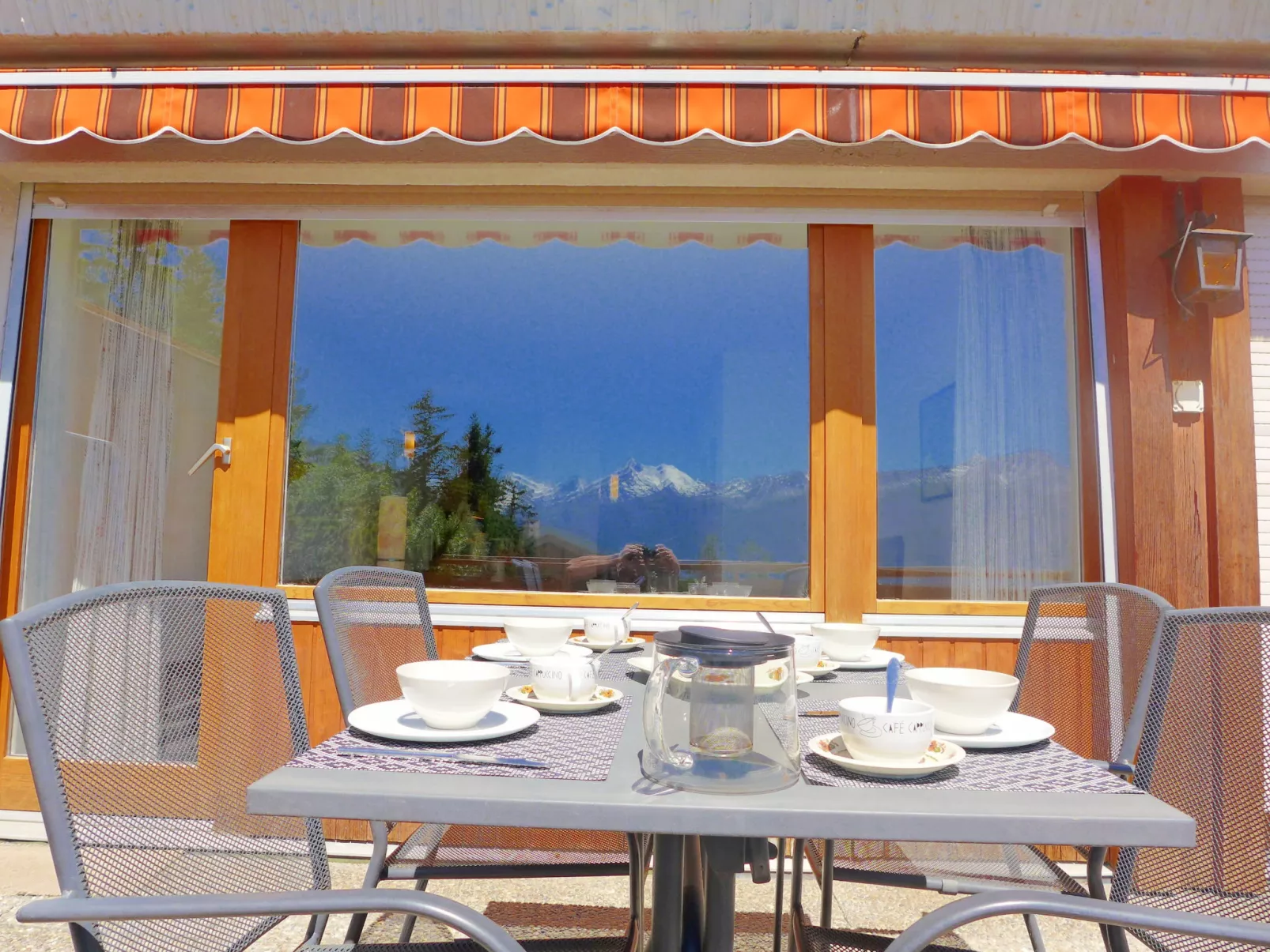 Terrasse Des Alpes 815-Buiten
