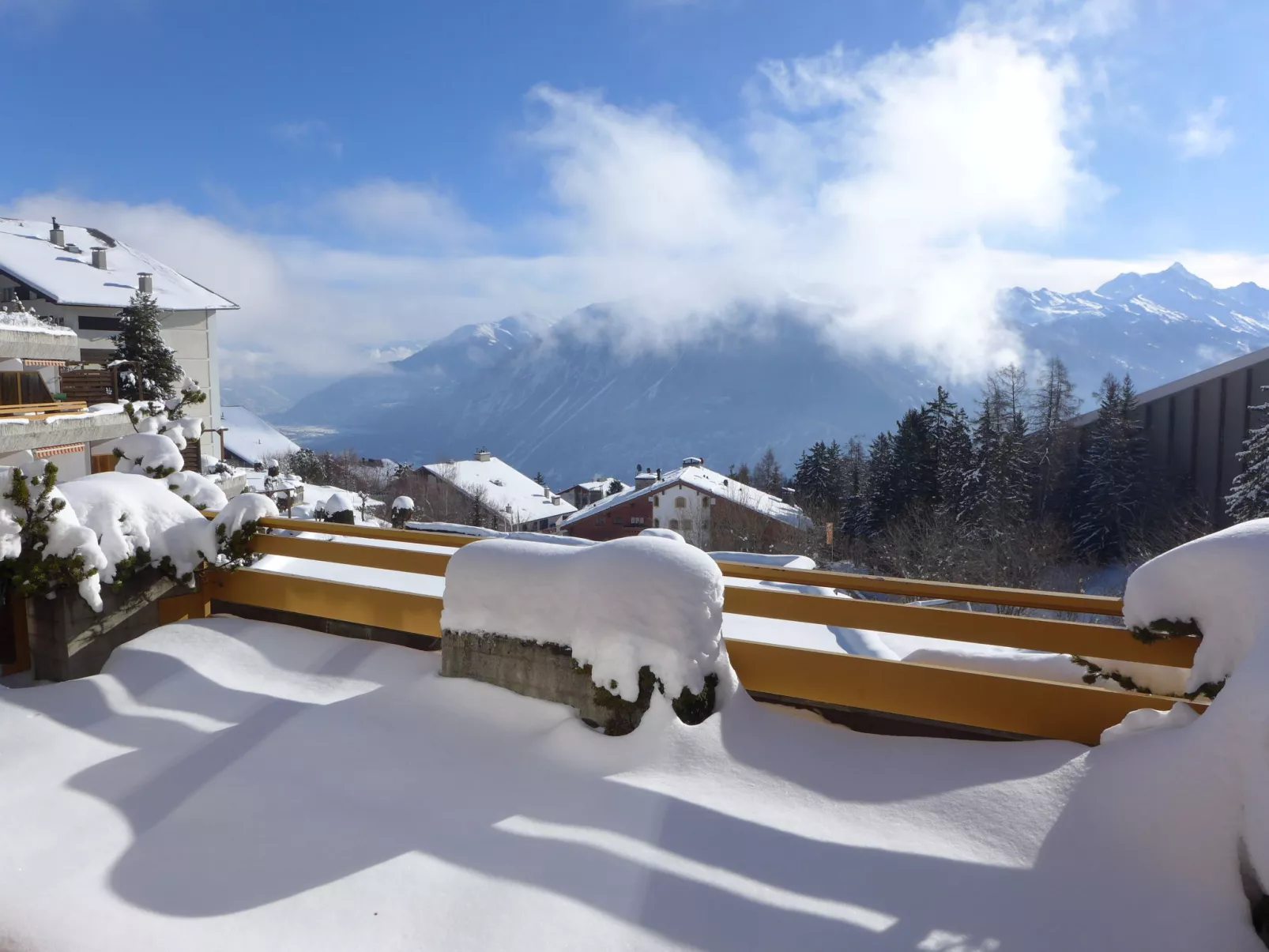 Terrasse des Alpes-Buiten