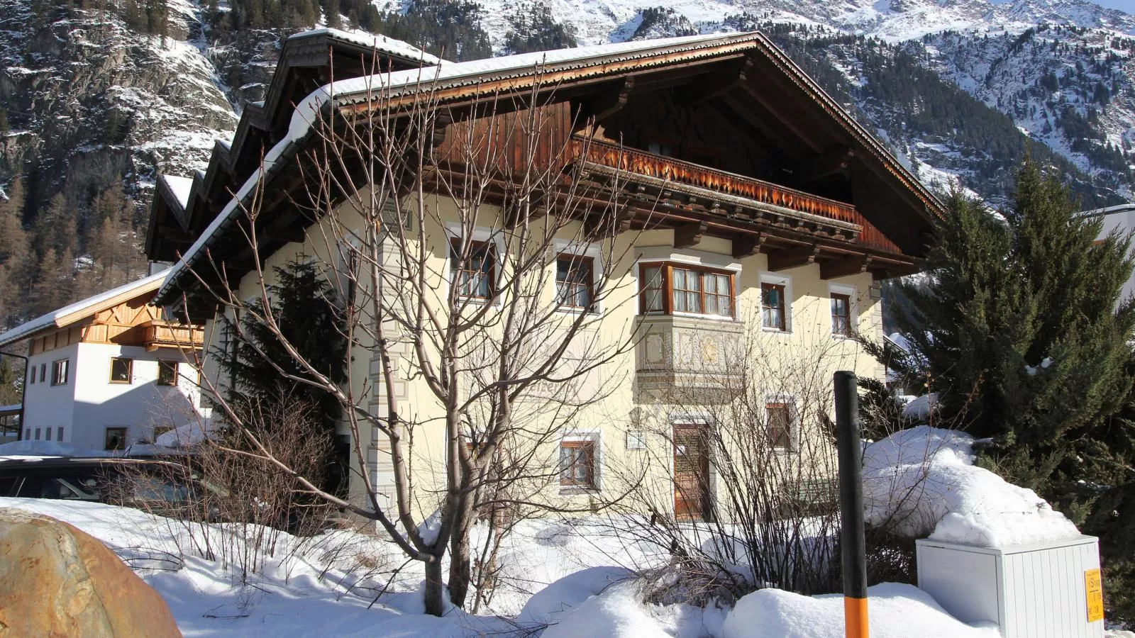 Schweizerhof Enzian-Exterieur winter