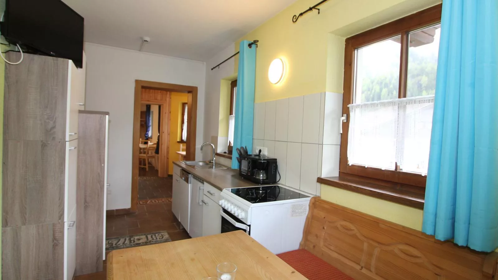 Schweizerhof Enzian-Eetkamer