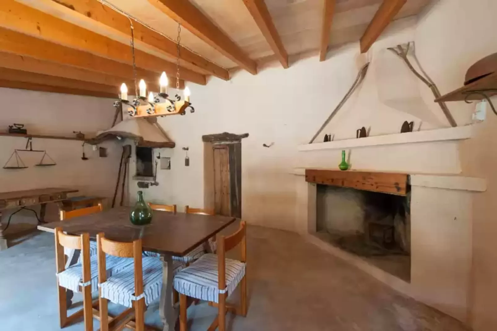 Finca Can Maria Costitx-Eetkamer