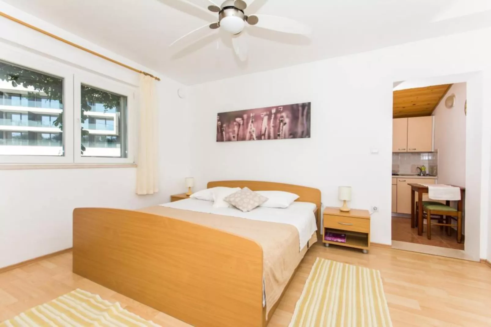 Apartments & Rooms Jokovic-Comfort Studio Apartment with Terrace and Partial Sea View (SOBA 1)-Slaapkamer