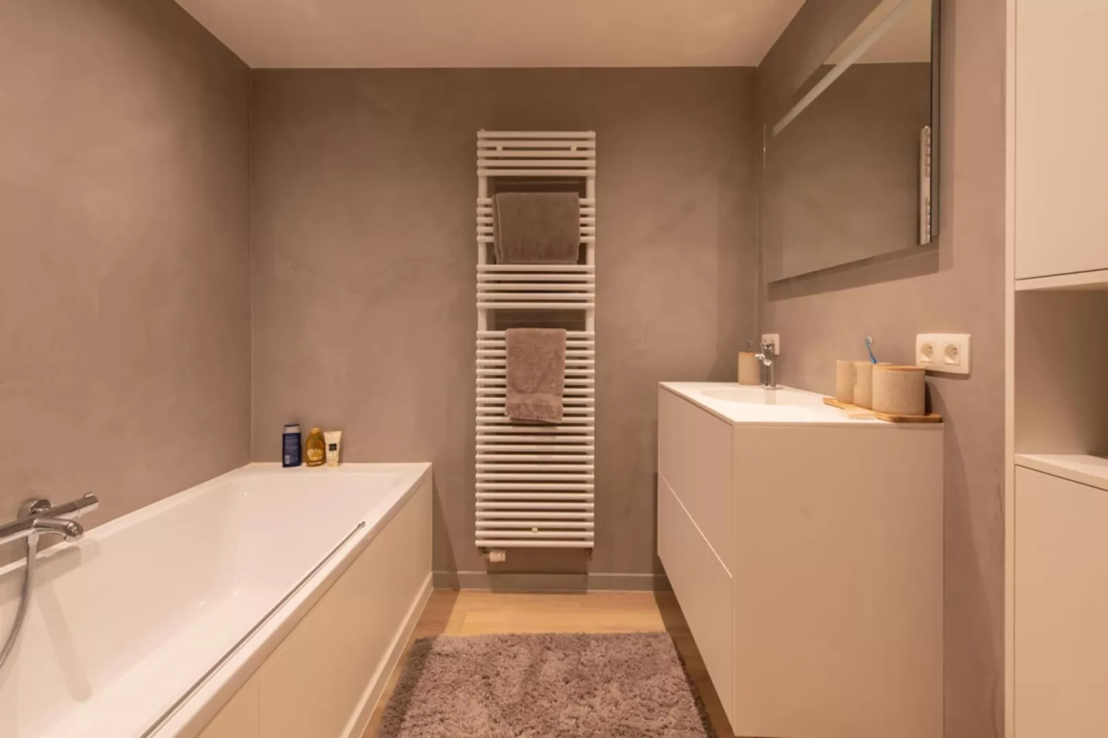 Nieuw Helmond-Badkamer