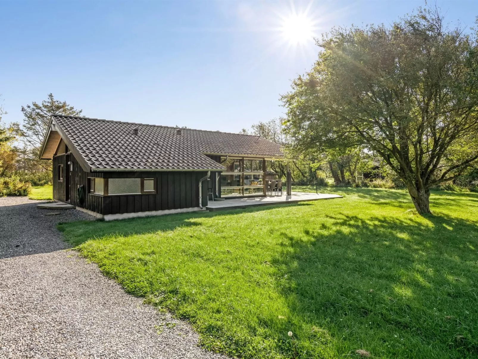 "Emeli" - 1.3km from the sea-Buiten