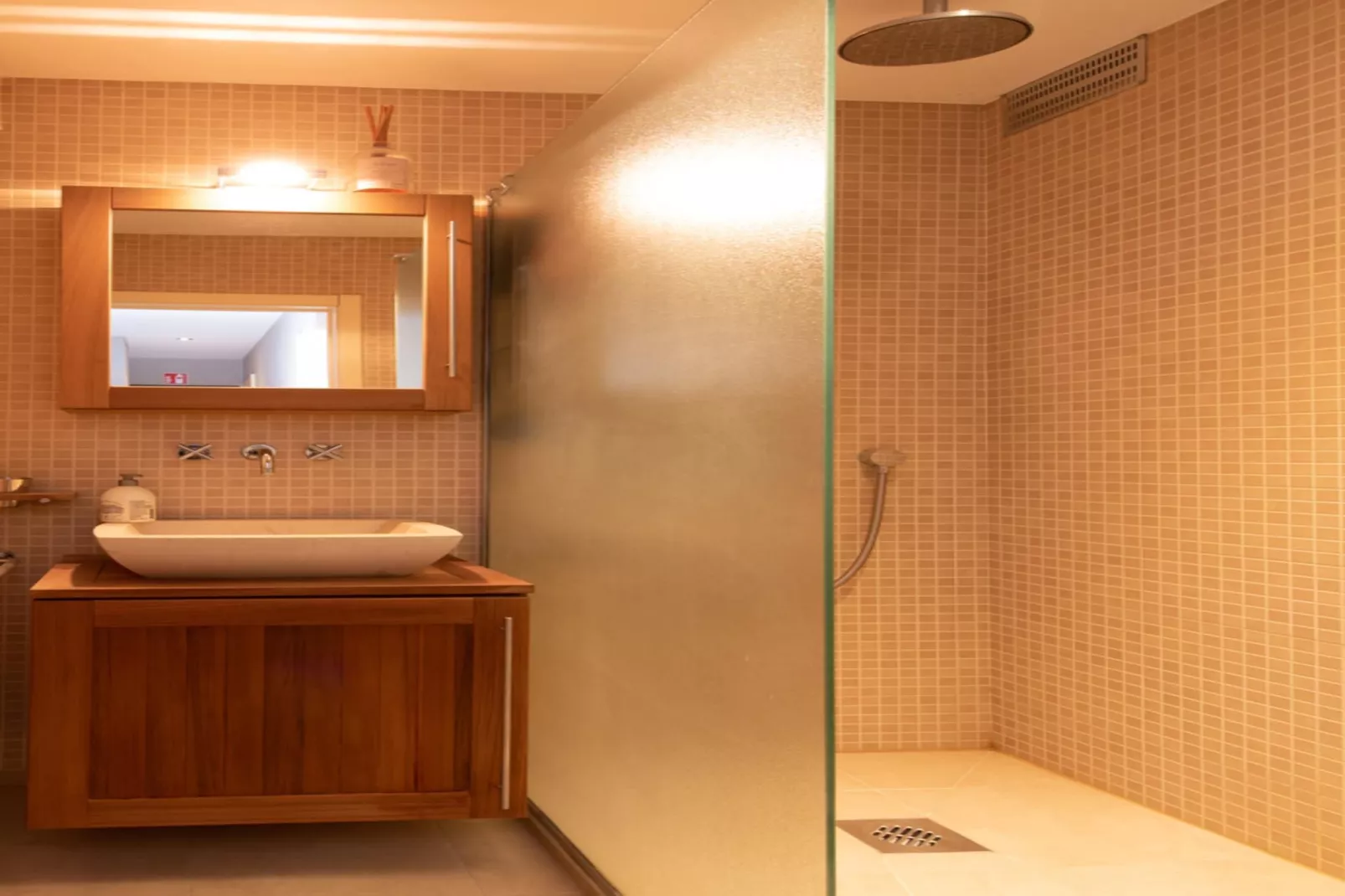 Osborne 0102-Badkamer